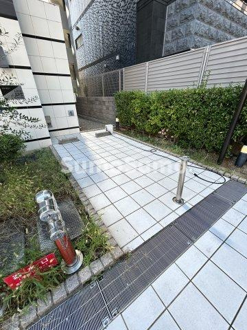 アプリーレ堺筋本町の駐車場