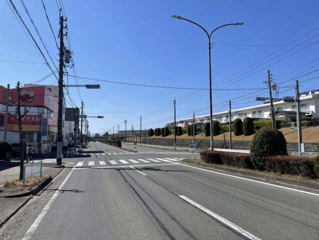 【前面道路含む現地写真】の画像