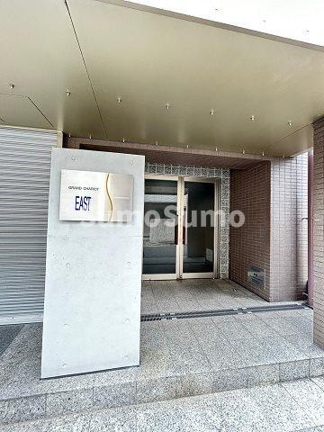 グランシャリオEASTの外観