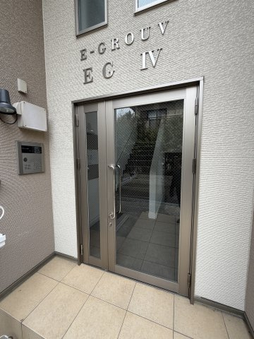 EG-IVハイツのエントランス