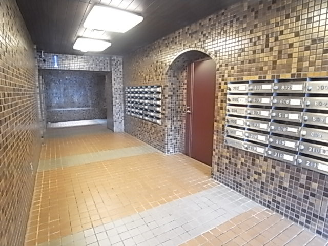ビバリーハウス本山のロビー