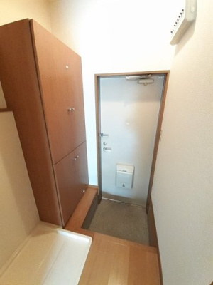 【玄関】 | ニューシティサルビア | きれいな玄関です