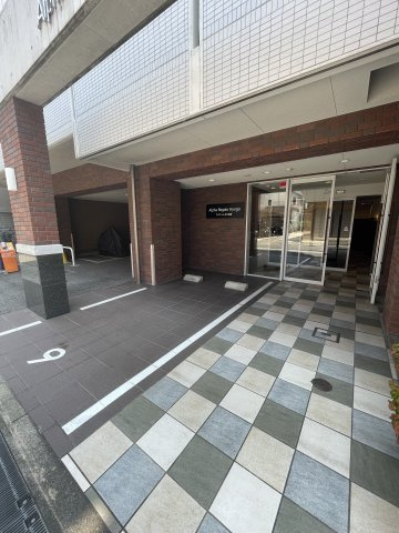 アルファレガロ兵庫のエントランス