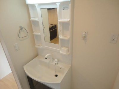 【洗面所】 | ル・シェモア | 洗面