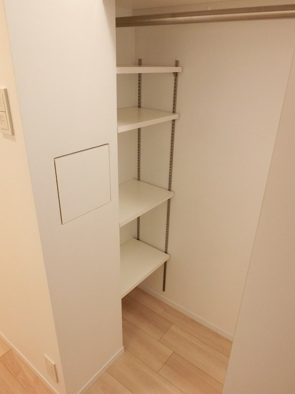 新品家具付きマンション東田町2(KaGood神奈川)の収納