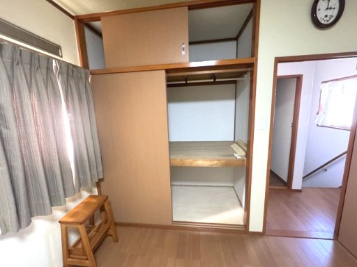 阪南市下出中古戸建の収納|収納スペースも豊富で、室内をすっきりとお使いいただけます。スーパーオークワが近く便利