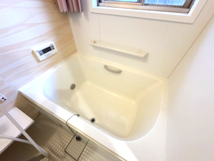 阪南市下出中古戸建の浴室|UB入替済みで水回りも安心。リフォーム済みのため手直し不要でそのままご入居いただけます