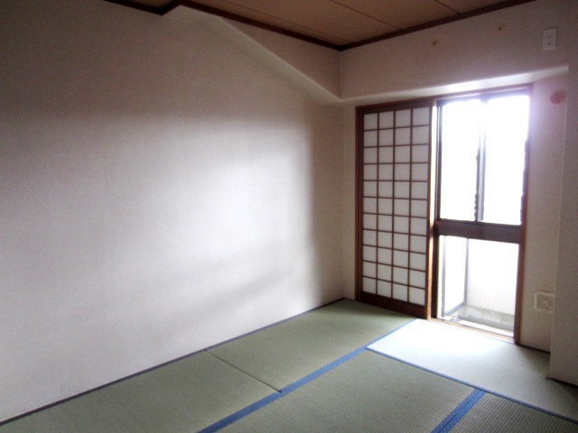 【寝室】