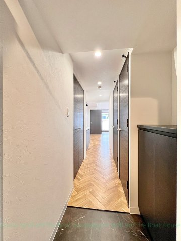 ArtizA金山の玄関