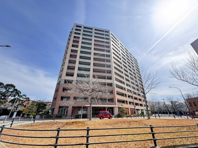 ワコーレ須磨名谷ステーションフラッツの外観|◇名谷駅まで徒歩２分。駅前リフォーム済みマンションのご紹介◇