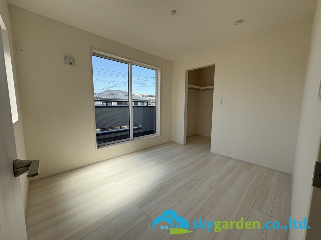 茅ヶ崎市堤２期　新築戸建　全１棟の子供部屋|きれいな洋室です