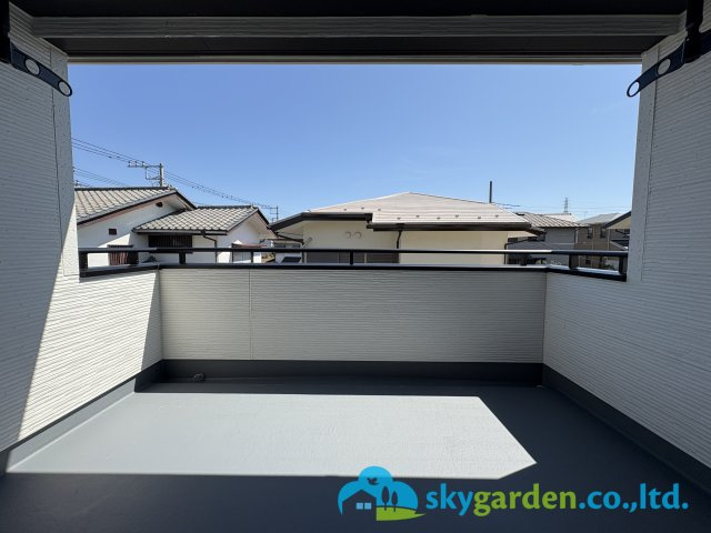 茅ヶ崎市堤２期　新築戸建　全１棟のバルコニー|広々としたバルコニーです