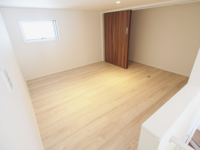 Precious Court（プレシャスコート）の居間・リビング