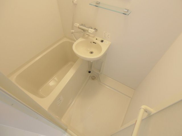 Precious Court（プレシャスコート）の浴室