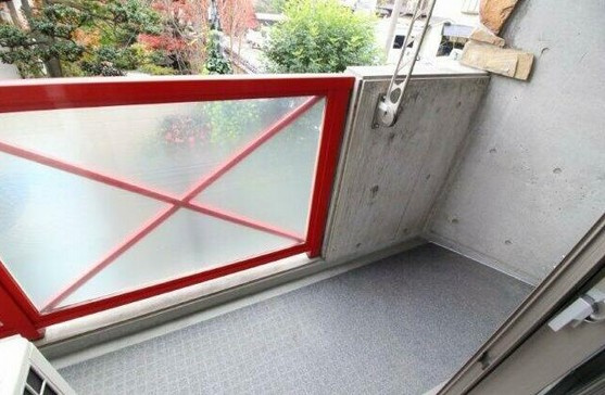 【バルコニー】