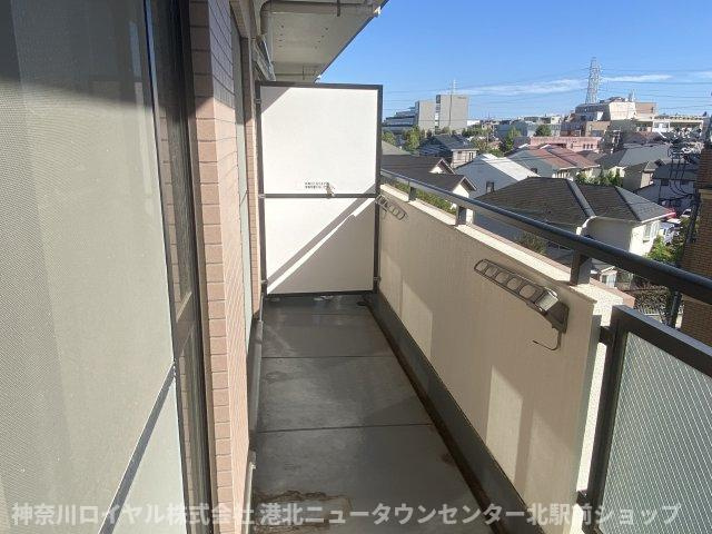 【バルコニー】