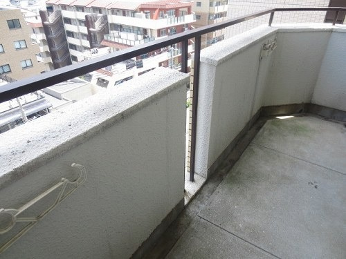 ル・パレ須磨のバルコニー