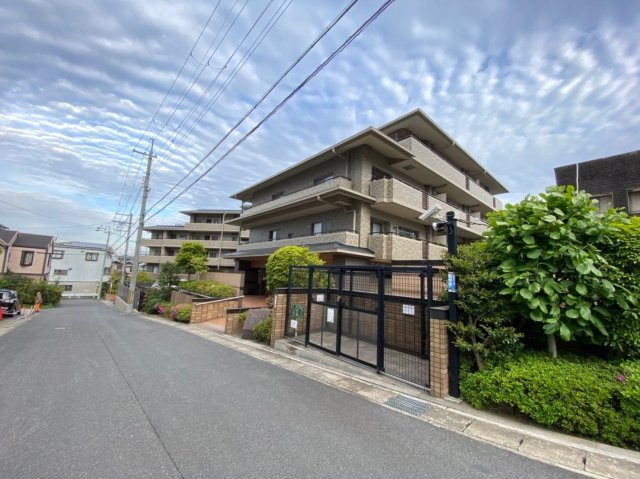 グラン・コート嵐山の外観