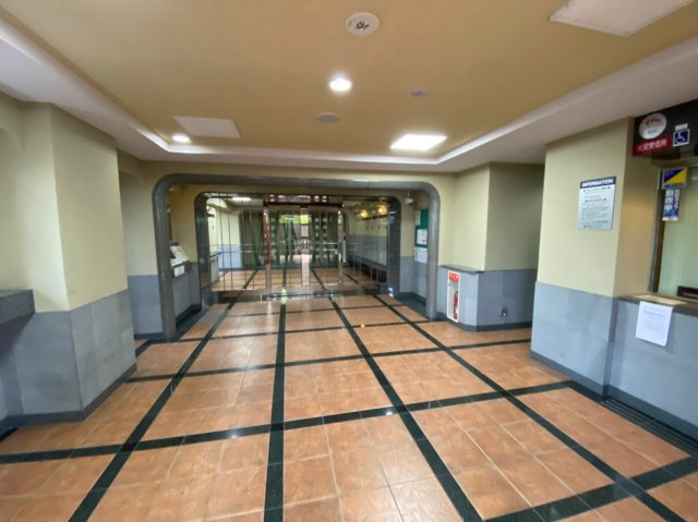 グラン・コート嵐山のエントランス