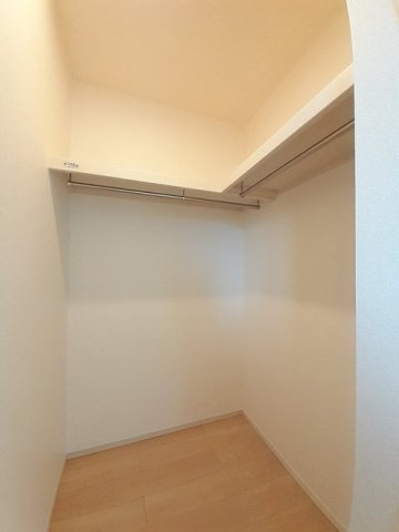 ルーベル鴨島Ｂの収納|こまごまとしたものを収納できそうですね