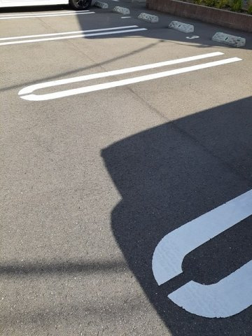 ＴＪハウスの駐車場|駐車場に車を止められます
