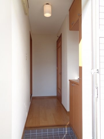 ベイスタ－Ｃの玄関|きれいな玄関です