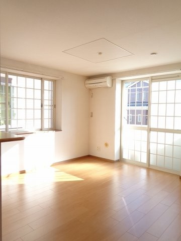 ベイスタ－Ｃの居間・リビング|ゆったり過ごせる居間です