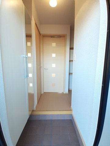 ルイ・メゾンＫ　Ⅰの玄関|玄関です