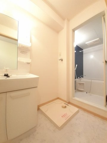 ルーチェ　Ⅰの内装|明るい室内です