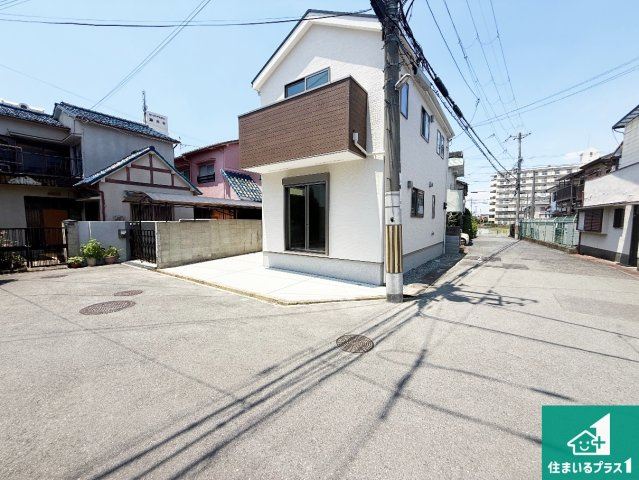 5(土)6(日)現地説明会！◆藤井寺市大井　第1期　新築一戸建ての前面道路含む現地写真|周辺は閑静な住宅街！前面道路広々で車の出し入れも便利です。駐車が苦手な方でも安心して車庫入れできます！