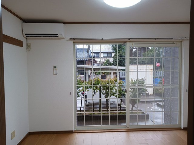 メゾンマキノの居間・リビング