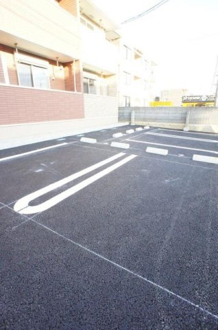 ハイムＳ　Ｄの駐車場