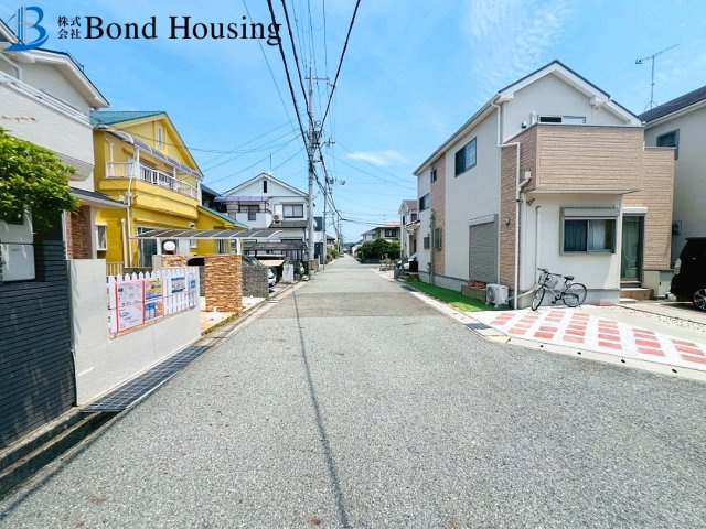 令和8年5月リフォ予定　LDK18帖　西区宮下1丁目　良質戸建の前面道路含む現地写真