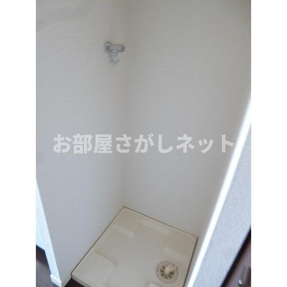 エルフラット鶯谷のその他|洗濯機置き場