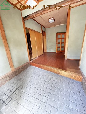 姫路市御立西三丁目　　　中古戸建の玄関