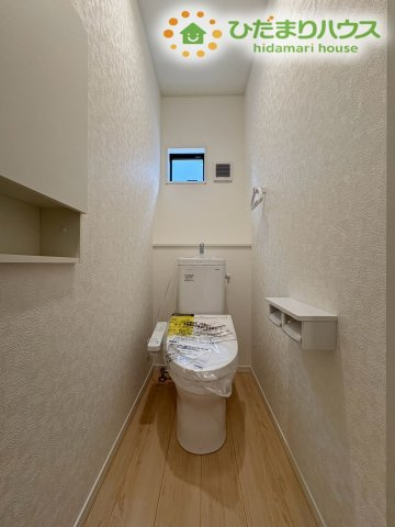 鴻巣市筑波第5　新築一戸建て　クレイドルガーデン　03のトイレ