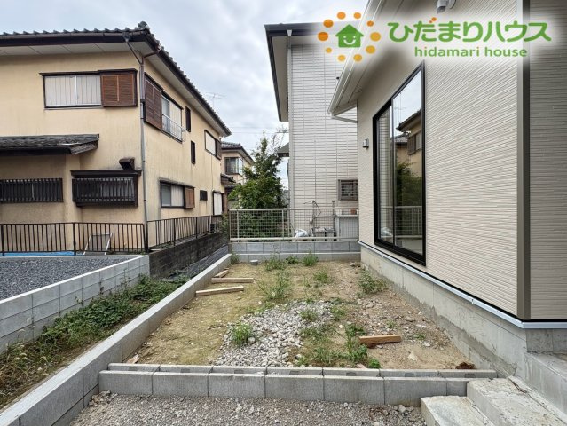 鴻巣市筑波第5　新築一戸建て　クレイドルガーデン　03の庭