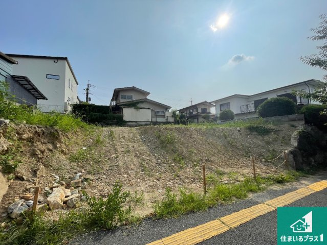 川西市清和台西　第3期　新築一戸建ての外観|周辺は落ち着いた街並みの住宅地！子育てがしやすい住環境です！まだ未完成ですが、現地でしかわからない事もございます。是非一度ご覧ください。