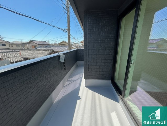 岸和田市岡山町　第1期　新築一戸建てのバルコニー|ワイドバルコニーは洗濯物を干すスペースが広いのでご家族が多くても安心！