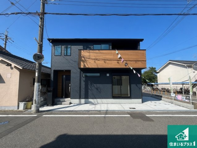 岸和田市岡山町　第1期　新築一戸建ての外観|安心の10年保証！外観を美しく保ち、雨水で汚れを落とします！気になることがありましたら、お気軽にお問い合わせください！
