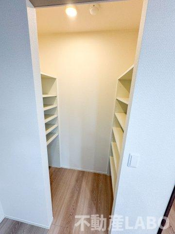 モンテゾーロ西田辺の収納