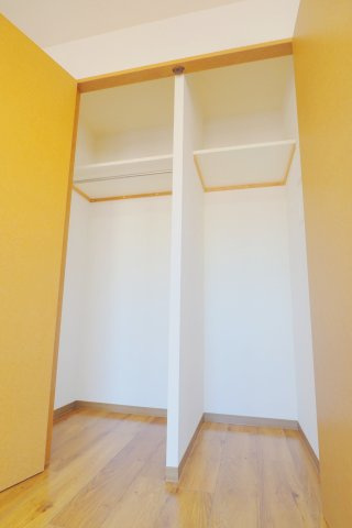 ルミエールA館の収納