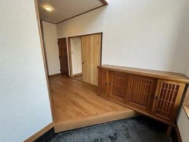 売戸建　小山市羽川の玄関