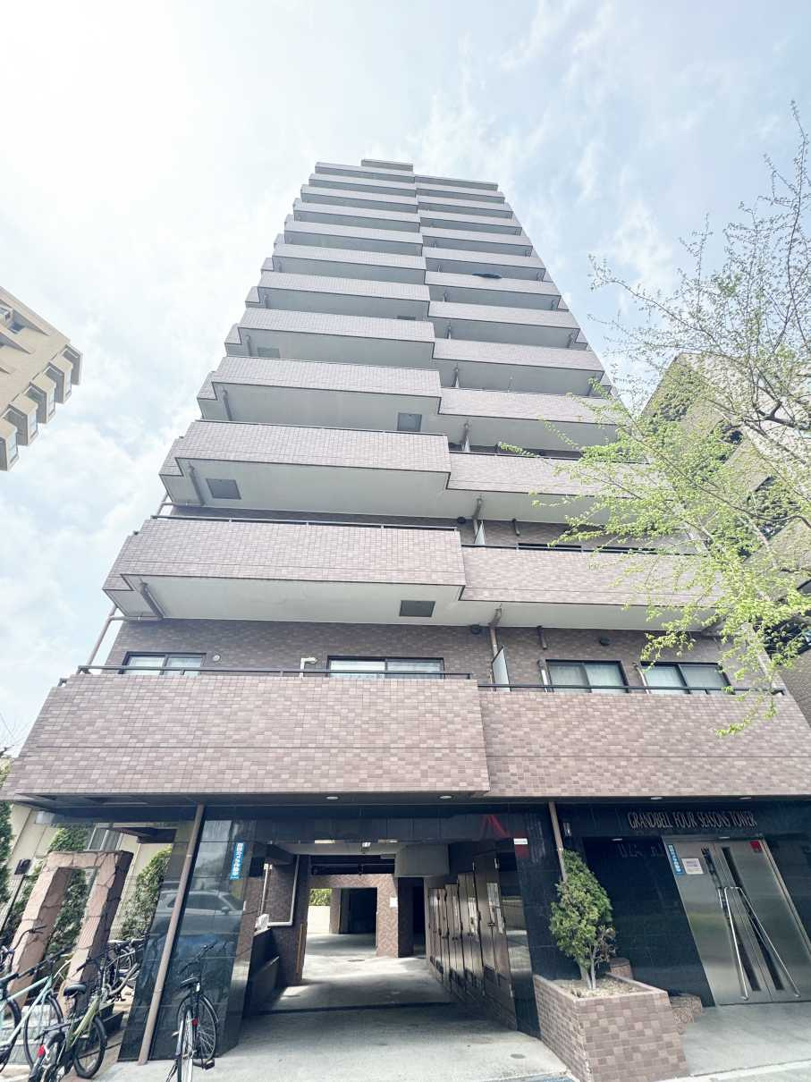 グランベルフォーシーズンズタワーの外観