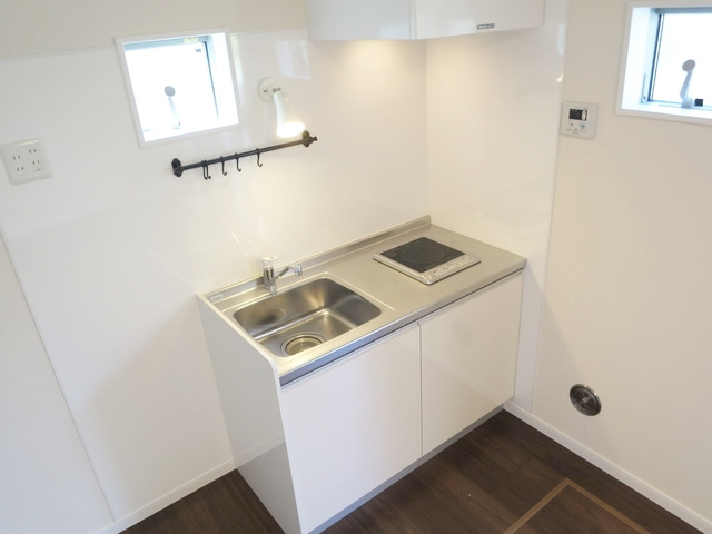アパートメント新小岩Ａ棟のキッチン|１口IHコンロ完備！！