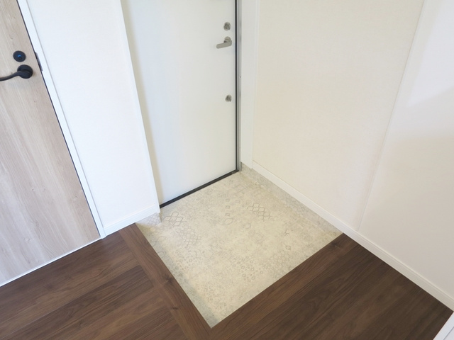 アパートメント新小岩Ａ棟の玄関|玄関スペースです。