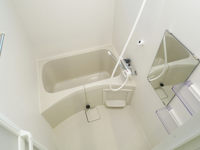 アパートメント新小岩Ａ棟の浴室|バスルームはこちらです。