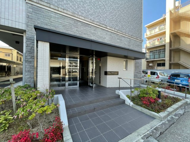 プレディアスタイル神戸垂水のエントランス