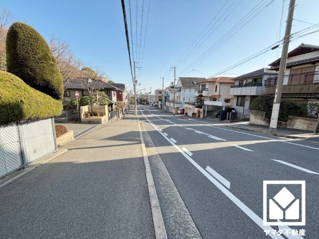 愛宕山ビューハイツの周辺