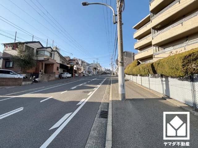 愛宕山ビューハイツの周辺